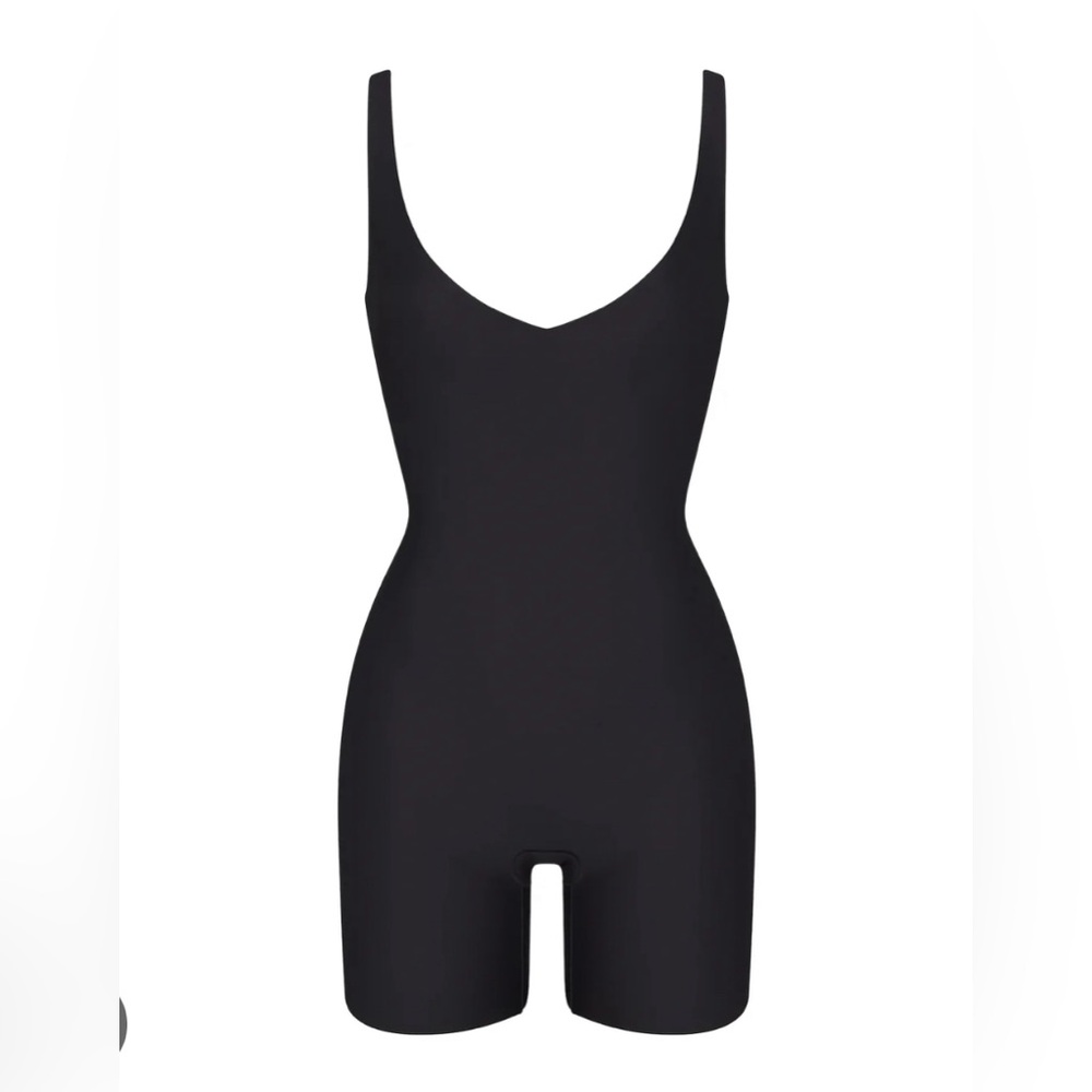 SKIMS Body Unlined Plunge Mid Thigh Bodysuit S